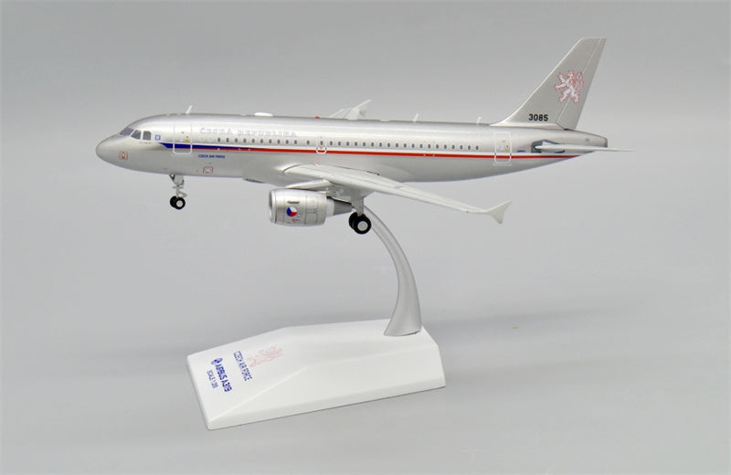 JC Wings Czech Air Force for Airbus A319 3085 1:200 Airplane Pre-built Airliner Model Display