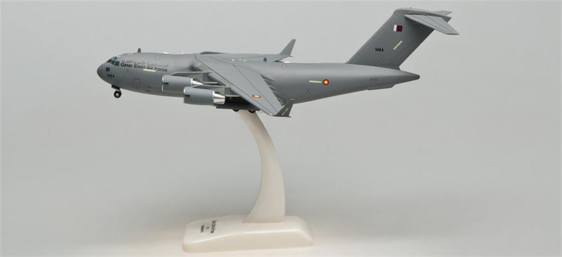 Hogan QEAF for Boeing C-17 for Globemaster III 1:200 Airplane Pre-built Airliner Model Display