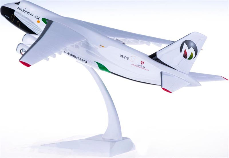 YRD Maximus Air for Antonov An-124 UR-ZYD 1:200 Aircraft Pre-built Airliner Model Display
