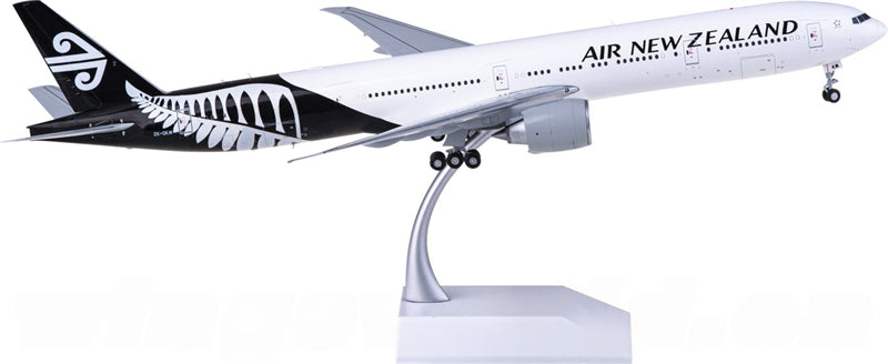 JC Wings Air New Zealand for Boeing 777-300ER ZK-OKM 1:200 Airplane Pre-built Airliner Model Display