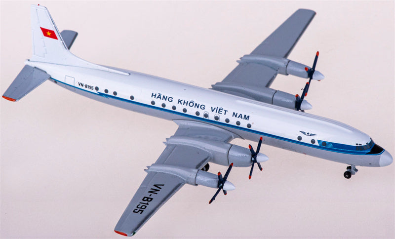 AeroClassics Vietnam Airlines for Ilyushin Il-18 VN-B195 1:400 Airplane Pre-built  Airliner Model Display