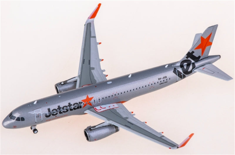 Phoenix Jetstar for Airbus A320 9V-JSQ 1:400 Aircraft Pre-built  Airliner Model Display