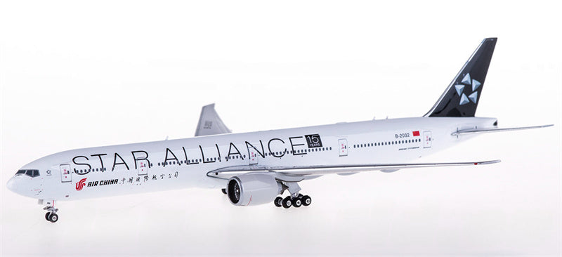 Phoenix Air China for Boeing 777-300ER B-2032 star 1:400 Airplane Pre-built  Airliner Model Display