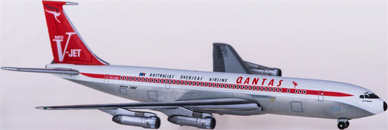 Herpa Qantas for Boeing 707-300 VH-EBN 1:500 Airplane Pre-built  Airliner Model Display