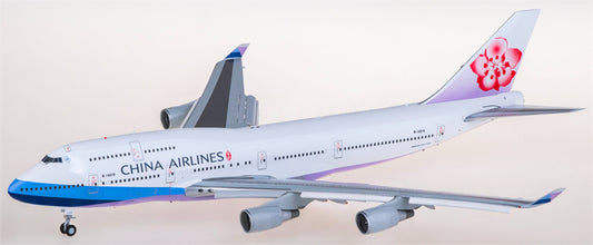JC Wings China Airlines for Boeing 747-400 B-18215 Flaps Down 1:200 Airplane Pre-built Airliner Model Display