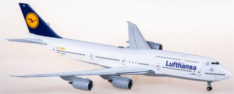 JC Wings Lufthansa for Boeing 747-8 D-ABYP 1500th 1:200 Aircraft Pre-built  Airliner Model Display