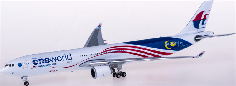 Phoenix Malaysia Airlines for Airbus A330-300 9M-MTE member of oneworld 1:400 Airplane Pre-built  Airliner Model Display