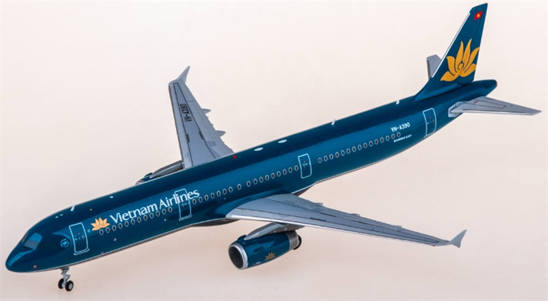 JC Wings Vietnam Airlines for Airbus A321 VN-A390 1:200 Aircraft Pre-built  Airliner Model Display