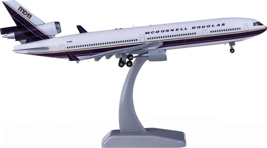 Hogan Thai Airways for McDonnell Douglas MD-11 N211MD 1:200 Aircraft Pre-built  Airliner Model Display