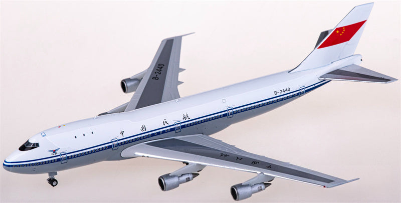 Phoenix CAAC for Boeing 747-200 B-2440 1:400 Airplane Pre-built  Airliner Model Display