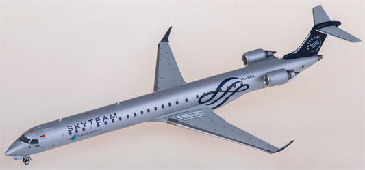 JC Wings Garuda Indonesia Bombardier CRJ1000ER PK-GRA SkyTeam 1:200 Airplane Pre-built Airliner Model Display