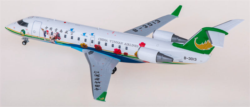 JC Wings China Yunnan Airlines for Bombardier CRJ200ER B-3013 1:200 Airplane Pre-built Airliner Model Display