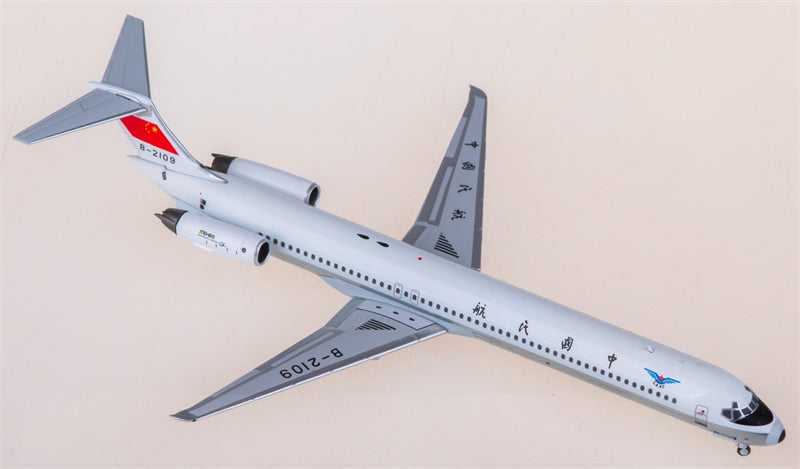 NG Models CAAC for McDonnell Douglas MD-82 B-2109 1:400 Airplane Pre-built  Airliner Model Display