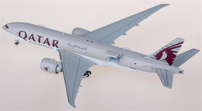 Geminijets Qatar for Boeing 777-200LRF A7-BFT 1:400 Airplane Pre-built  Airliner Model Display