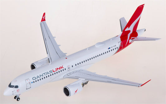 Geminijets Qantas for Airbus A220-300 VH-X4B 1:200 Aircraft Pre-built  Airliner Model Display