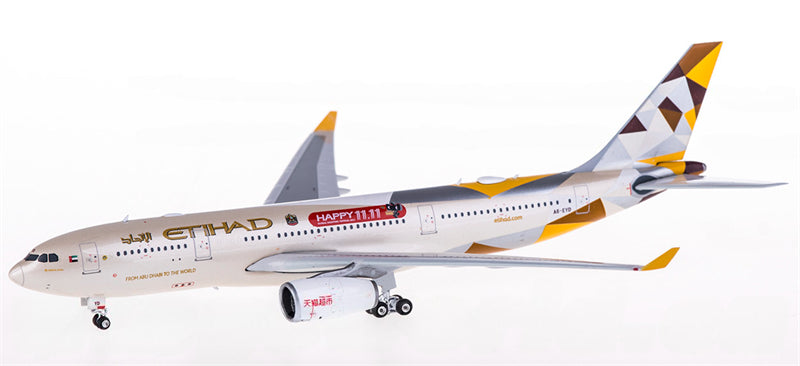 Phoenix Etihad Airways for Airbus A330-200 A6-EYD 1:400 Airplane Pre-built Airliner Model Display
