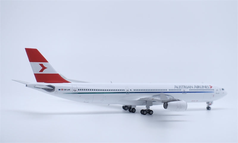 Phoenix Austrian Airlines for Airbus A340-300 OE-LAK 1:400 Airplane Pre-built  Airliner Model Display