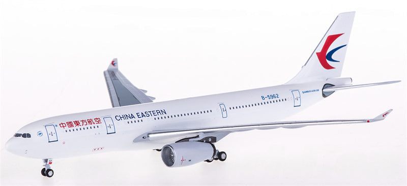 AeroClassics China Eastern for Airbus A330-200 B-5962 1:400 Airplane Pre-built  Airliner Model Display