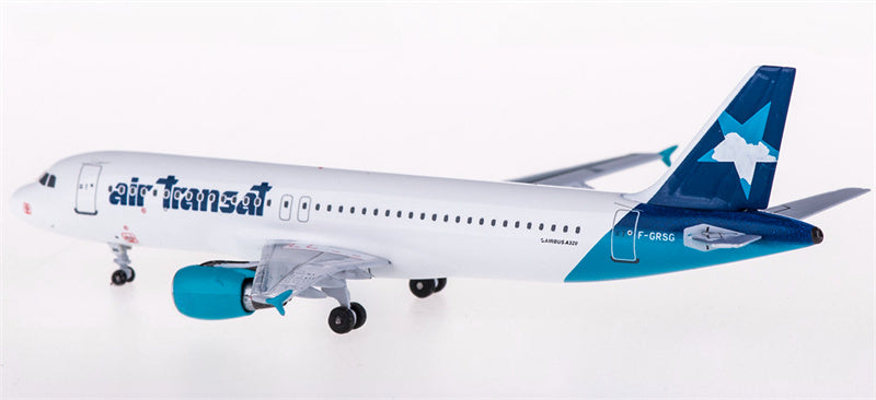 AeroClassics Air Transat for Airbus A320 F-GRSG 1:400 Aircraft Pre-built  Airliner Model Display