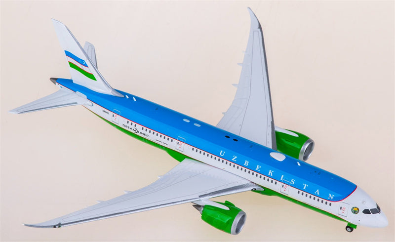 Phoenix Uzbekistan Special Aircraft for Boeing 787-8 UK001 1:400 Airplane Pre-built  Airliner Model Display
