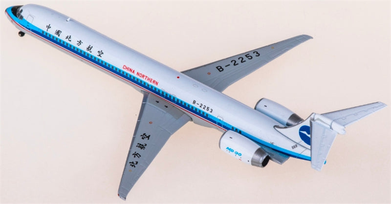 Geminijets China Northern Airlines for McDonnell Douglas MD-90 B-2253 1:400 Aircraft Pre-built  Airliner Model Display