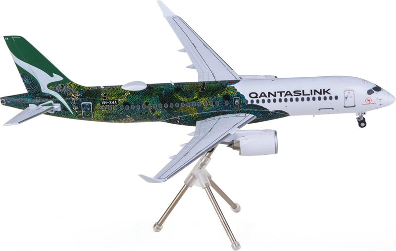 Geminijets Qantas Airways A220-300 VH-X4A 1:200 Airplane Pre-built Airliner Model Display