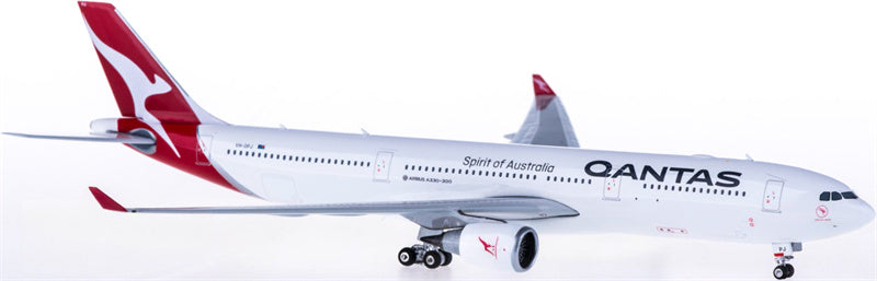 Phoenix Qantas for Airbus A330-300 VH-QPJ 1:400 Airplane Pre-built  Airliner Model Display