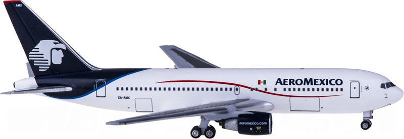 AeroClassics Aeromexico for Boeing 767-200 XA-AMX 1:400 Airplane Pre-built  Airliner Model Display