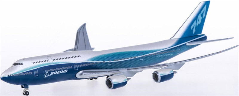 Hogan Boeing 747-8 1:500 Airplane Pre-built  Airliner Model Display