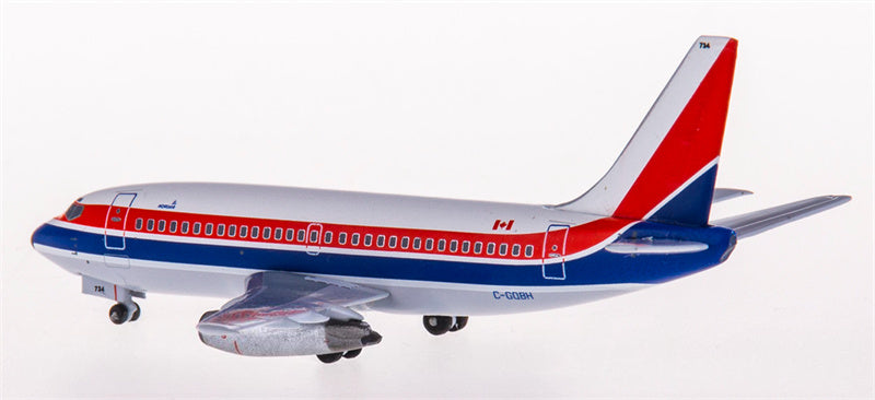 AeroClassics Quebecair for Boeing 737-200 C-GQBH 1:400 Aircraft Pre-built  Airliner Model Display