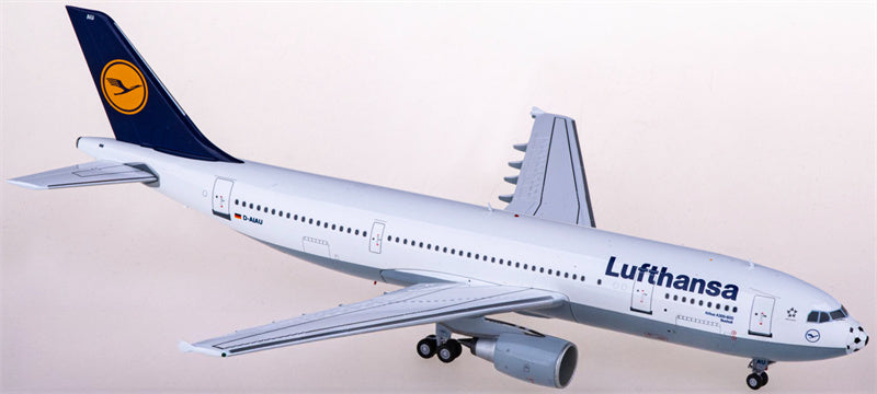 JC Wings Lufthansa for Airbus A300-600R D-AIAU 1:200 Airplane Pre-built  Airliner Model Display
