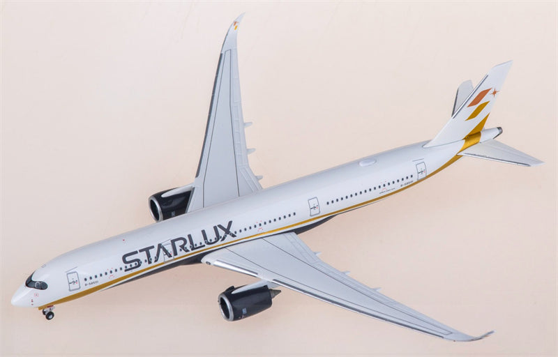 Herpa Starlux Airlines for Airbus A350-900 B-58501 1:500 Airplane Pre-built  Airliner Model Display