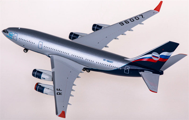 Phoenix for Ilyushin IL-96-300 RF-96007 1:400 Airplane Pre-built  Airliner Model Display