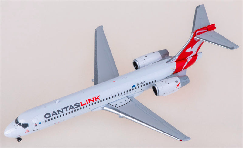 Phoenix Qantas Airways for Boeing 717 VH-YQS 1:400 Airplane Pre-built Airliner Model Display