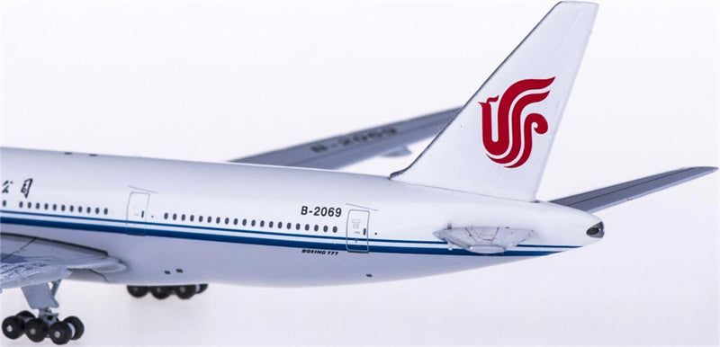 AeroClassics Air China for Boeing 777-200 B-2069 1:500 Airplane Pre-built  Airliner Model Display