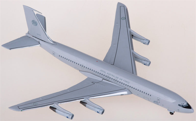 AeroClassics RAAF for Boeing 707-300 A20-261 1:400 Airplane Pre-built  Airliner Model Display