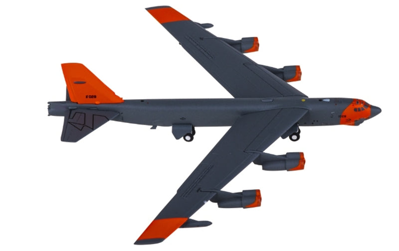 Geminijets USAF for Boeing B-52H for Stratofortress 61-0028 1:400 Aircraft Pre-built  Airliner Model Display