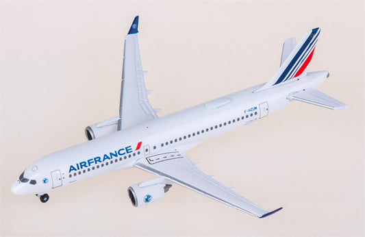 Herpa Air France for Airbus A220-300 F-HZUM 1:500 Airplane Pre-built  Airliner Model Display
