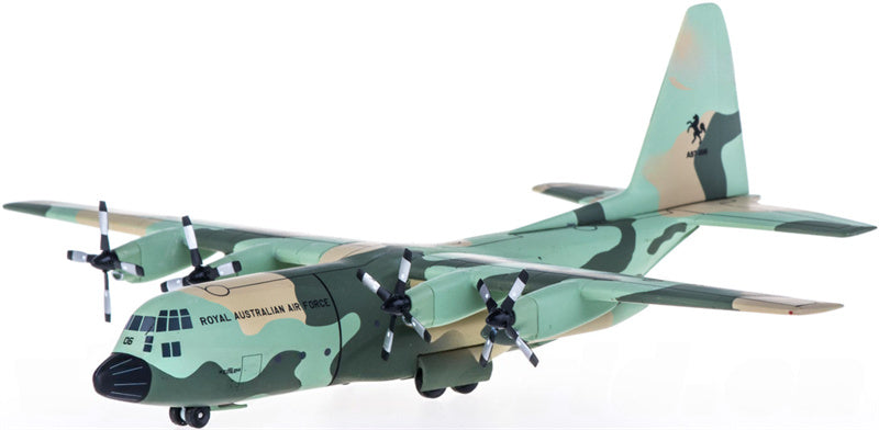 Hogan RAAF for Lockheed C130H A97-006 1:200 Aircraft Pre-built  Airliner Model Display