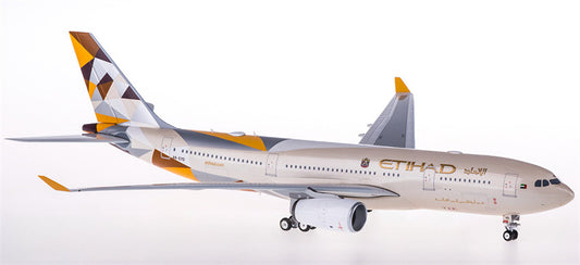 Eagle Etihad Airways for Airbus A330-200 A6-EYD 1:200 Aircraft Pre-built  Airliner Model Display