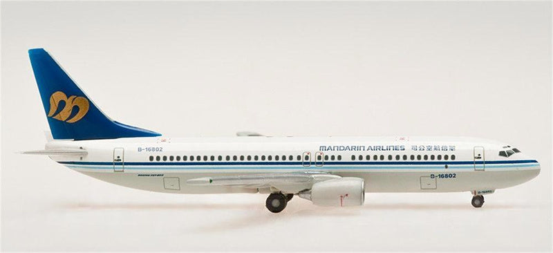 Hogan Mandarin Airlines for Boeing 737-800 B-16802 1:500 Airplane Pre-built  Airliner Model Display