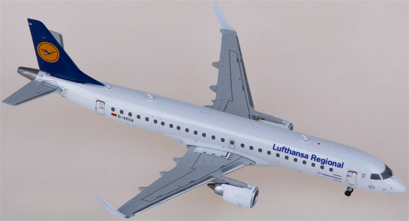 JC Wings Lufthansa for Embraer ERJ-190LR D-AECA 1:400 Airplane Pre-built  Airliner Model Display
