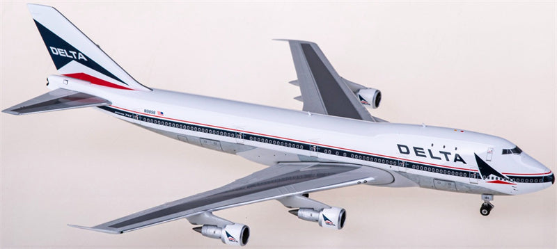 Phoenix Delta Air Lines for Boeing 747-100 N9896 1:400 Airplane Pre-built  Airliner Model Display