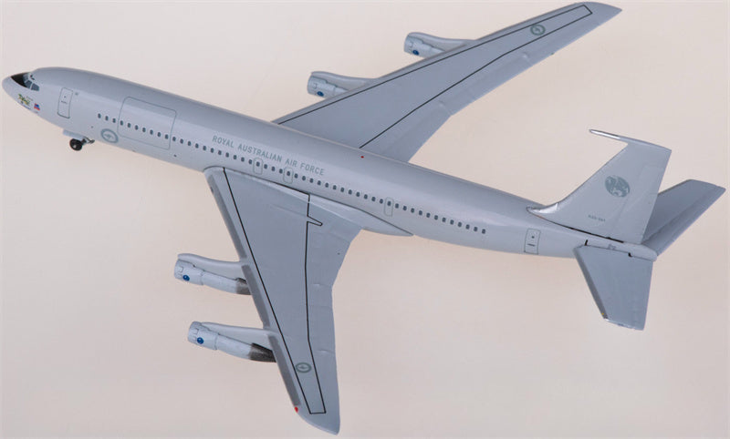 AeroClassics RAAF for Boeing 707-300 A20-261 1:400 Airplane Pre-built  Airliner Model Display