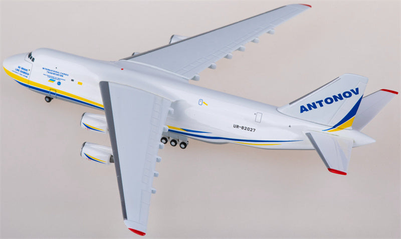 Herpa Antonov AN-124 UR-82027 1:500 Airplane Pre-built  Airliner Model Display