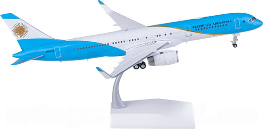 JC Wings Argentina Air Force for Boeing 757-200 ARG-01 1:200 Airplane Pre-built Airliner Model Display