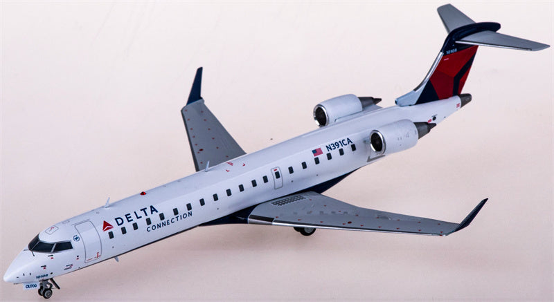 Geminijets Delta Air Lines for Bombardier CRJ700ER N391CA 1:200 Airplane Pre-built  Airliner Model Display