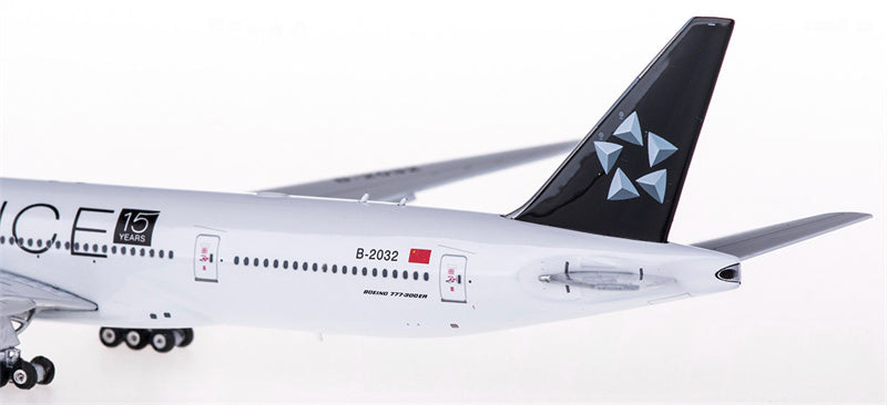 Phoenix Air China for Boeing 777-300ER B-2032 star 1:400 Airplane Pre-built  Airliner Model Display