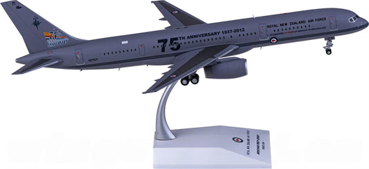 JC Wings Royal New Zealand Air Force for Boeing 757-200 NZ7571 1:200 Airplane Pre-built Airliner Model Display