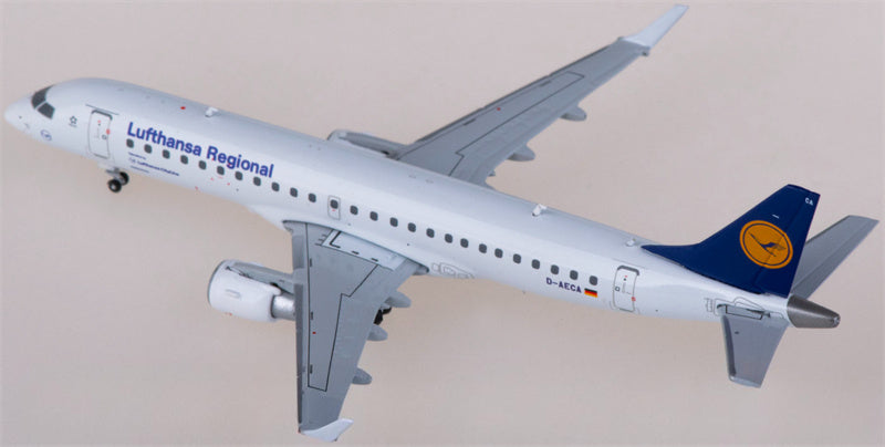 JC Wings Lufthansa for Embraer ERJ-190LR D-AECA 1:400 Airplane Pre-built  Airliner Model Display